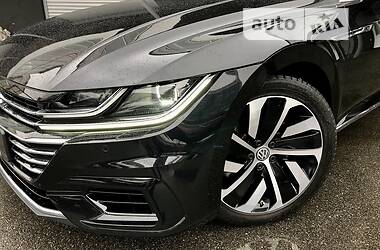 Лифтбек Volkswagen Arteon 2018 в 
