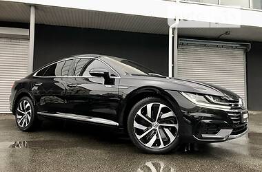 Лифтбек Volkswagen Arteon 2018 в 