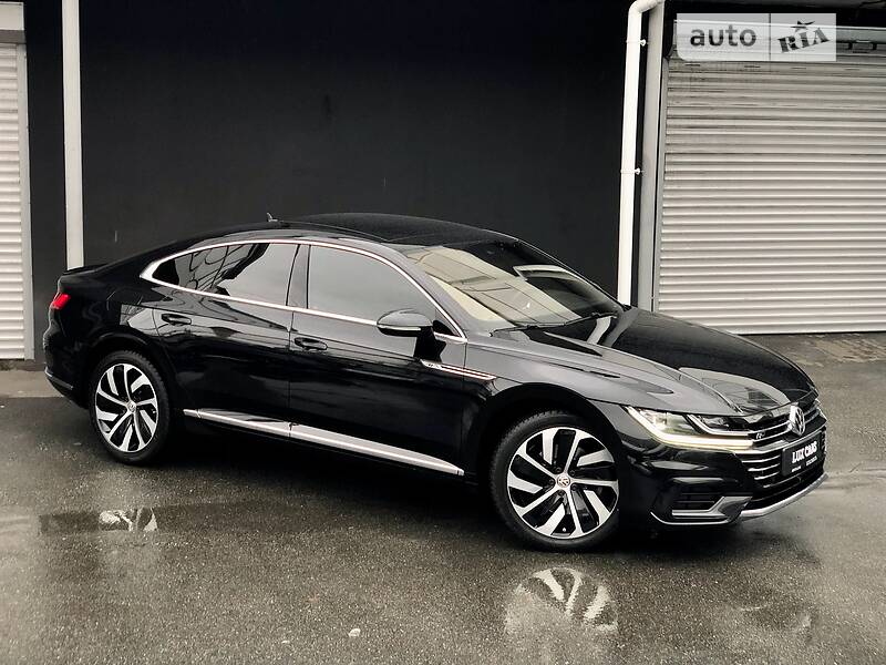 Ліфтбек Volkswagen Arteon 2018 в Києві