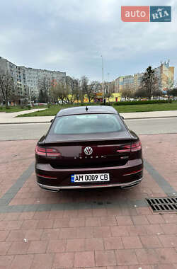 Лифтбек Volkswagen Arteon 2018 в Киеве