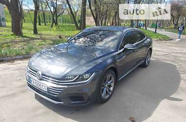 Ліфтбек Volkswagen Arteon 2017 в Києві