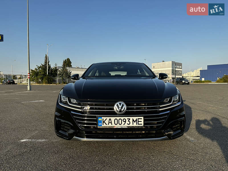 Лифтбек Volkswagen Arteon 2017 в Киеве