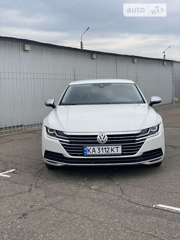 Лифтбек Volkswagen Arteon 2017 в Киеве