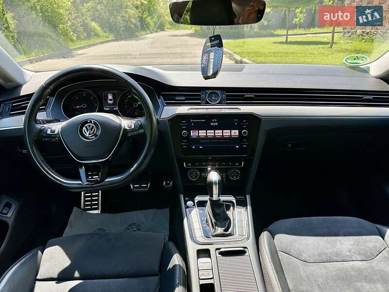 Лифтбек Volkswagen Arteon 2017 в Киеве фото 51 Лифтбек Volkswagen Arteon 2017 в Киеве