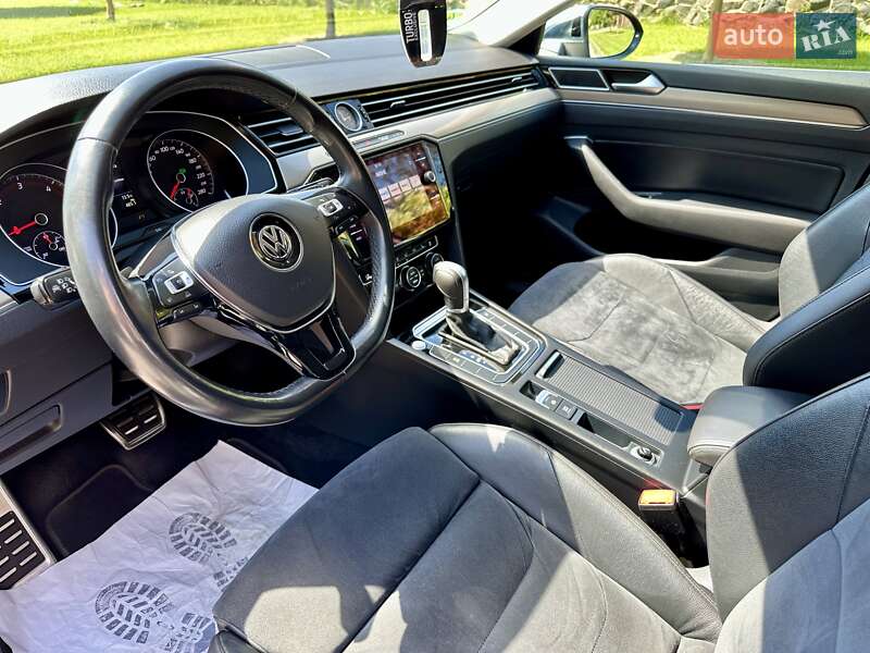 Лифтбек Volkswagen Arteon 2017 в Киеве фото 64 Лифтбек Volkswagen Arteon 2017 в Киеве