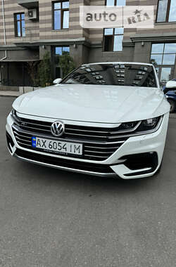 Лифтбек Volkswagen Arteon 2017 в Киеве