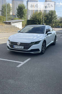 Лифтбек Volkswagen Arteon 2019 в Киеве