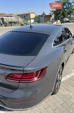 Лифтбек Volkswagen Arteon 2021 в Ромнах