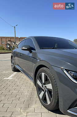 Лифтбек Volkswagen Arteon 2021 в Ромнах