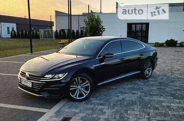 Лифтбек Volkswagen Arteon 2018 в Мукачево