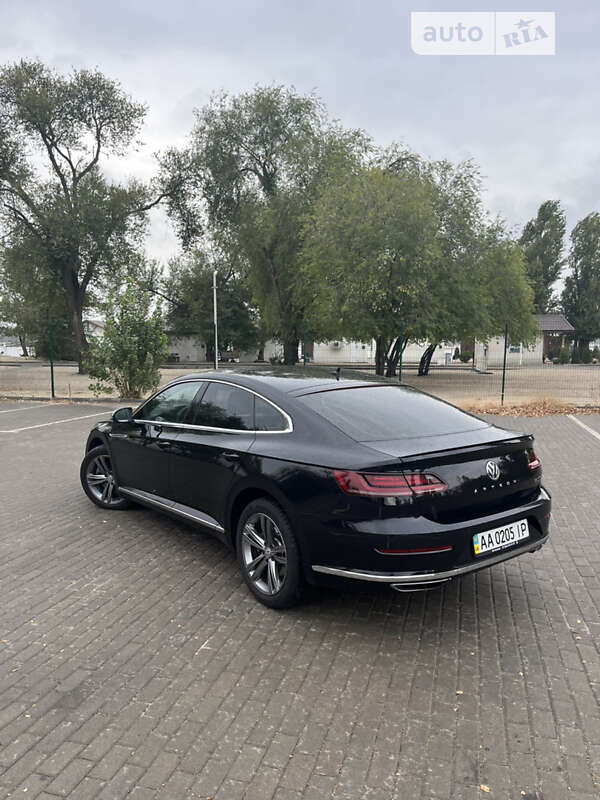 Лифтбек Volkswagen Arteon 2017 в Запорожье