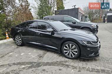 Лифтбек Volkswagen Arteon 2018 в Львове