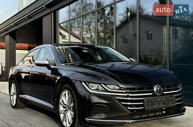 Лифтбек Volkswagen Arteon 2021 в Львове