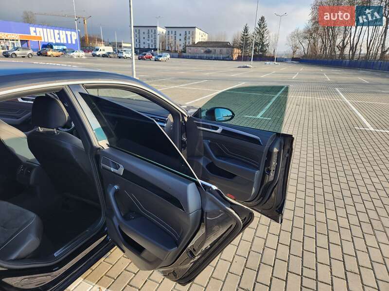 Лифтбек Volkswagen Arteon 2023 в Тернополе