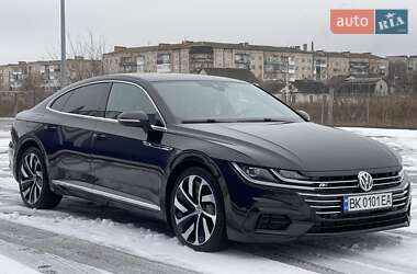 Лифтбек Volkswagen Arteon 2018 в Дубно