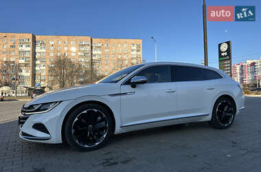 Універсал Volkswagen Arteon 2021 в 