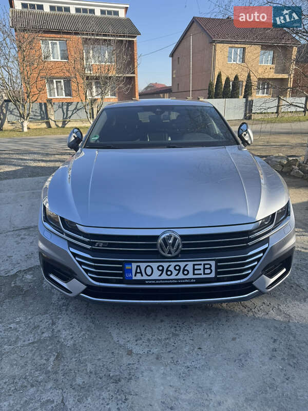 Ліфтбек Volkswagen Arteon 2020 в Ужгороді