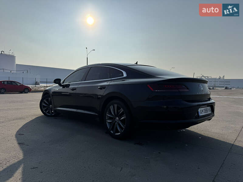 Лифтбек Volkswagen Arteon 2017 в Коростене