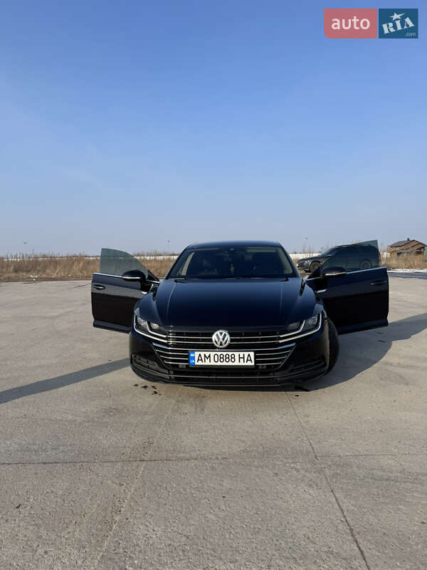 Лифтбек Volkswagen Arteon 2017 в Коростене
