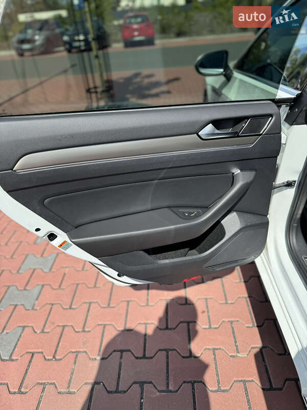 Ліфтбек Volkswagen Arteon 2019 в Києві