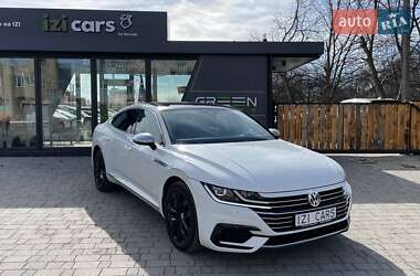 Лифтбек Volkswagen Arteon 2018 в Львове