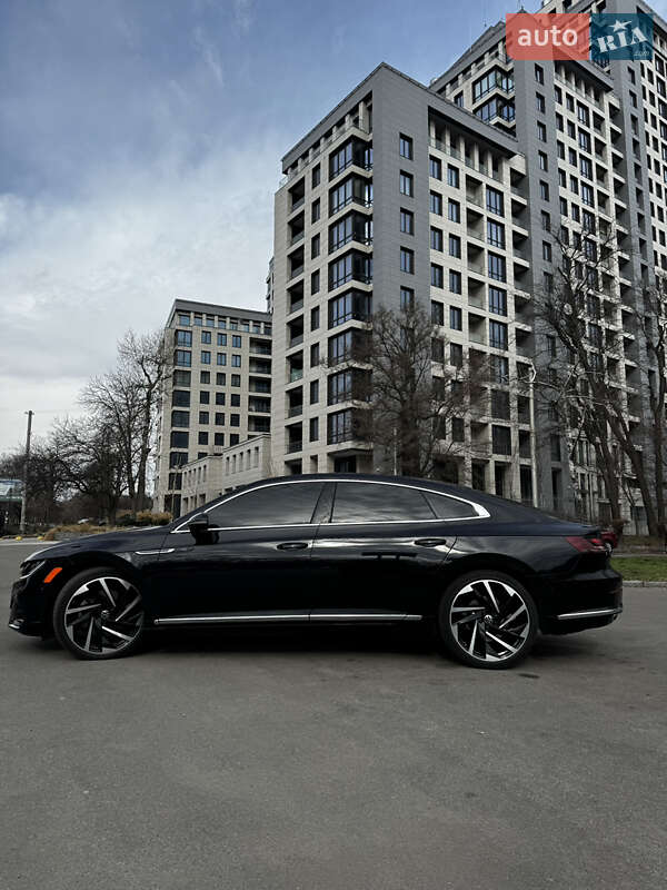 Лифтбек Volkswagen Arteon 2020 в Киеве