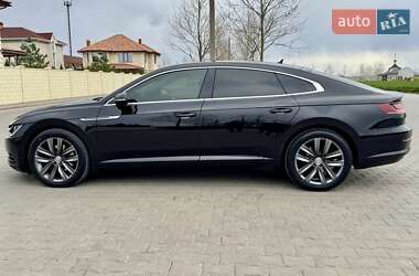 Лифтбек Volkswagen Arteon 2017 в 