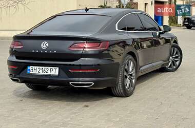 Лифтбек Volkswagen Arteon 2017 в 