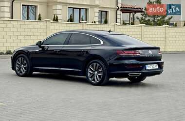 Лифтбек Volkswagen Arteon 2017 в 