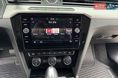Лифтбек Volkswagen Arteon 2017 в 