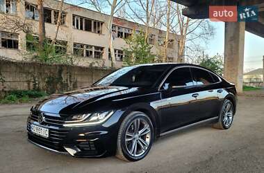 Лифтбек Volkswagen Arteon 2018 в 