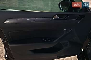 Лифтбек Volkswagen Arteon 2018 в 