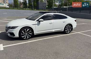 Лифтбек Volkswagen Arteon 2018 в 