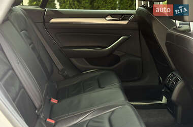 Лифтбек Volkswagen Arteon 2017 в 
