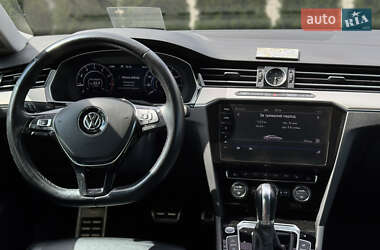 Лифтбек Volkswagen Arteon 2017 в 