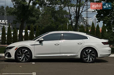 Лифтбек Volkswagen Arteon 2018 в 
