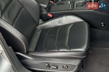 Лифтбек Volkswagen Arteon 2017 в 