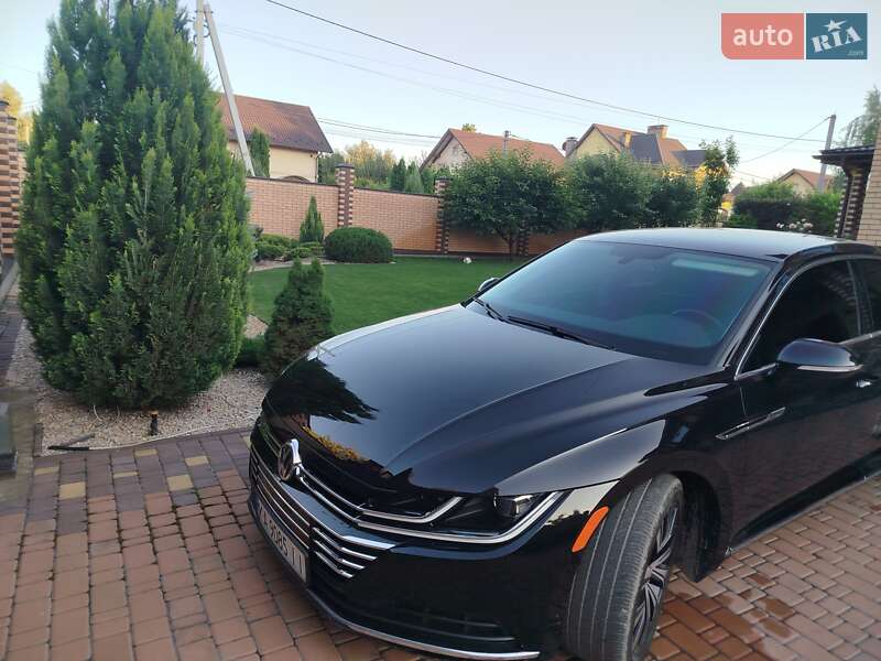 Лифтбек Volkswagen Arteon 2020 в Киеве