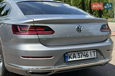 Лифтбек Volkswagen Arteon 2017 в 