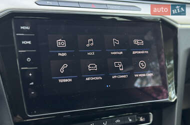 Лифтбек Volkswagen Arteon 2017 в 