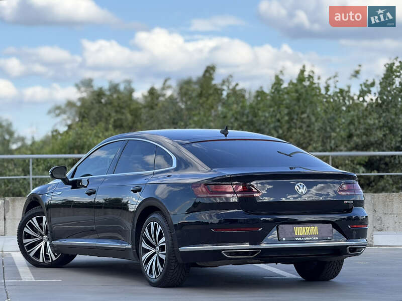 Лифтбек Volkswagen Arteon 2020 в Киеве