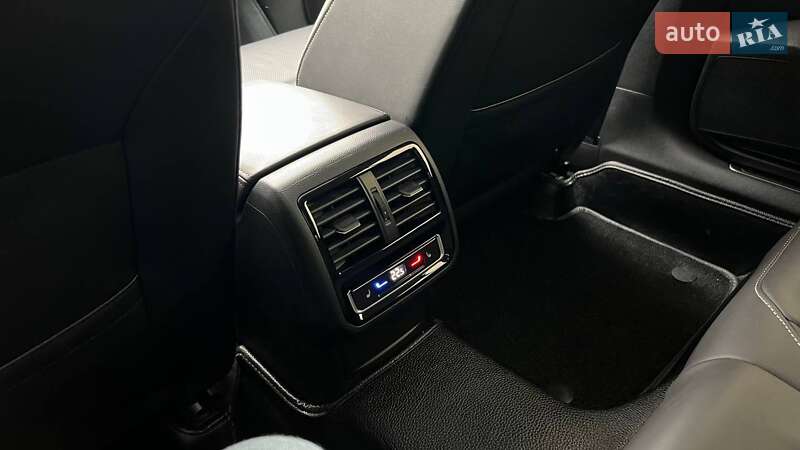 Лифтбек Volkswagen Arteon 2021 в Львове