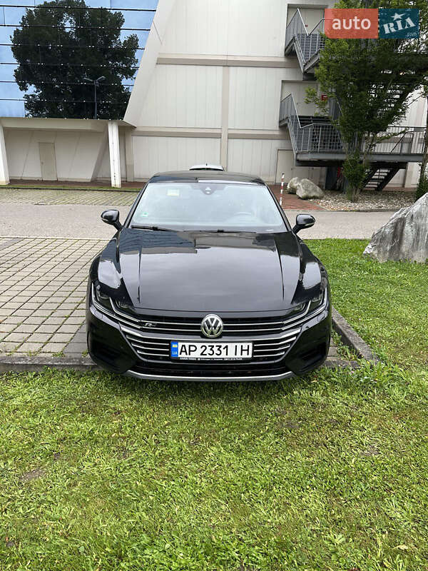 Лифтбек Volkswagen Arteon 2017 в 