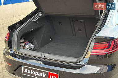 Лифтбек Volkswagen Arteon 2017 в 