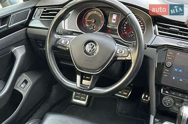 Лифтбек Volkswagen Arteon 2017 в 