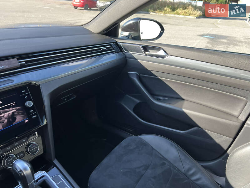 Ліфтбек Volkswagen Arteon 2018 в Києві фото 44 Ліфтбек Volkswagen Arteon 2018 в Києві