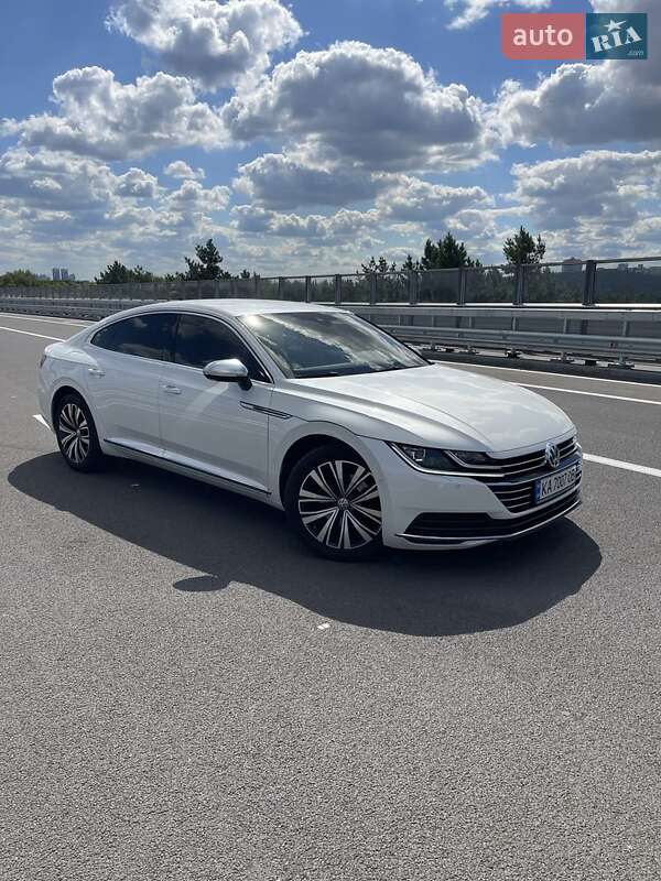 Ліфтбек Volkswagen Arteon 2017 в Києві