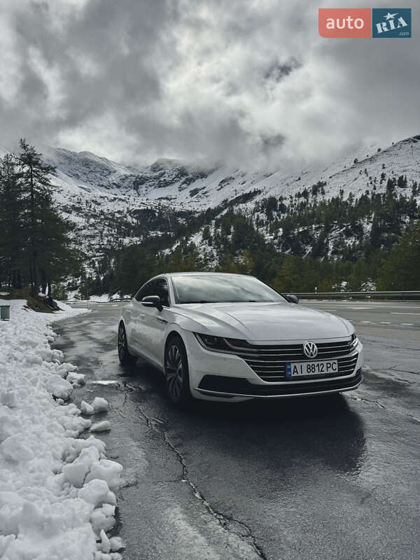 Лифтбек Volkswagen Arteon 2017 в Киеве