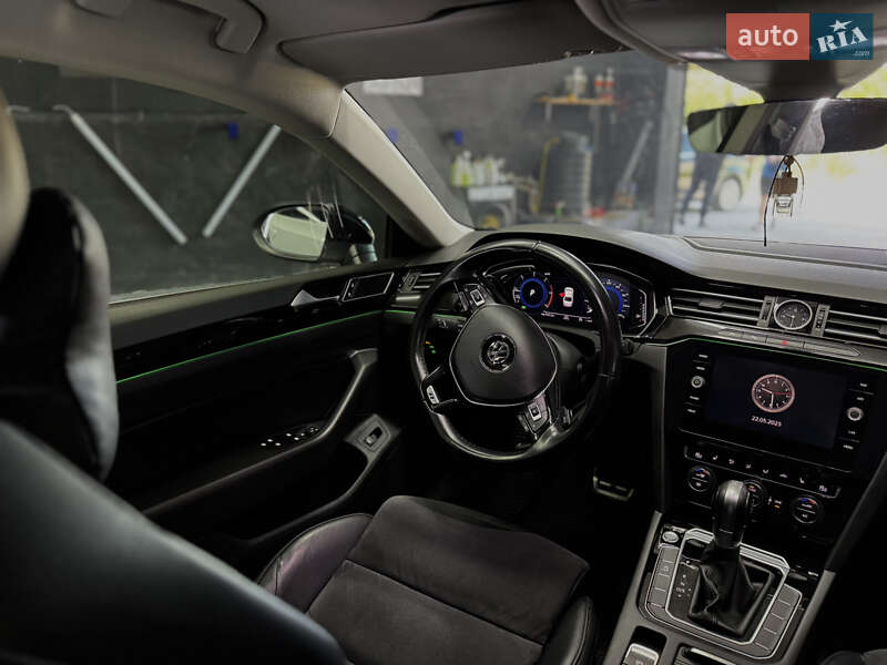 Лифтбек Volkswagen Arteon 2017 в Киеве