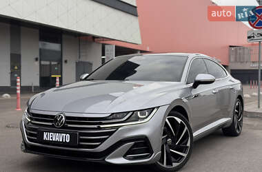 Лифтбек Volkswagen Arteon 2022 в 